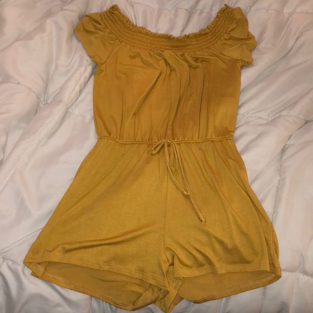 PacSun yellow romper